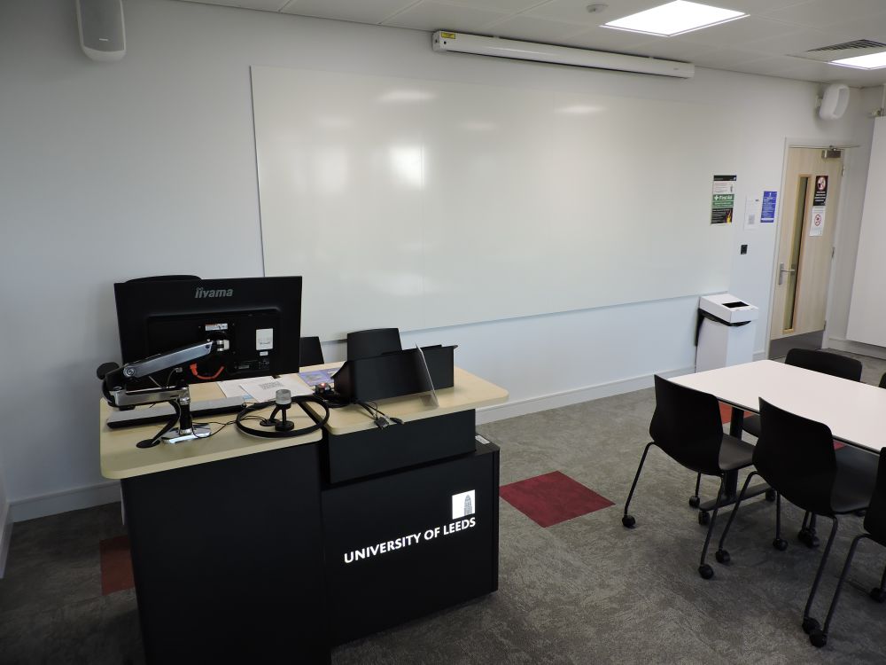 Business School Esther Simpson SR (2.12)