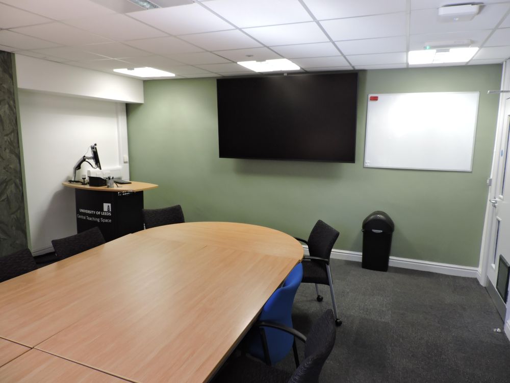 A room with a screen